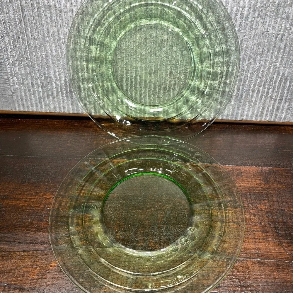2 Vintage Anchor Hocking Dining Vaseline Optic Green Uranium 8